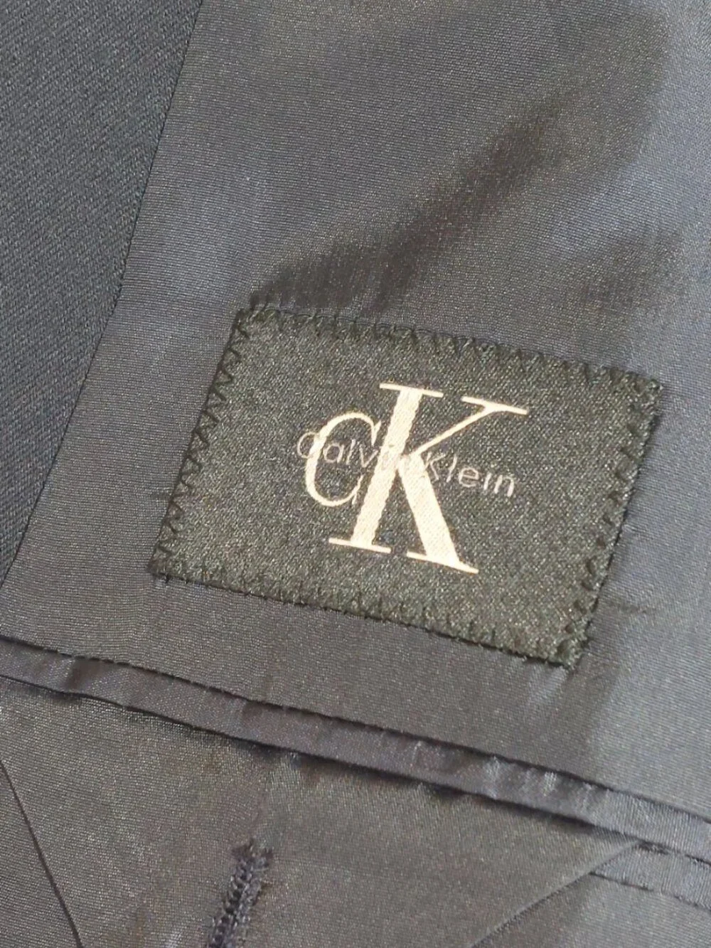 Calvin Klein Men's 100% Wool Blazer Sport Coat Midnight blue Size 42R